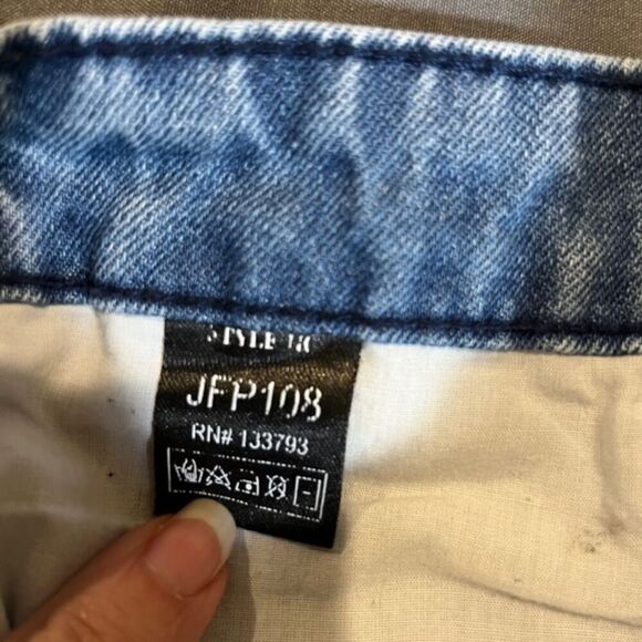 POL Women's Distressed/ Ripped Jeans Size 4 - Picture 6 of 10